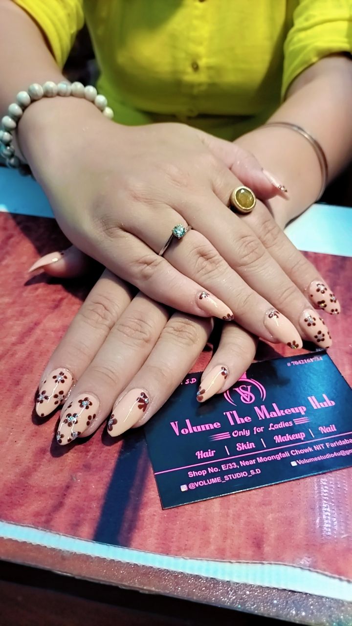 Volume Makeup Studio & Academy