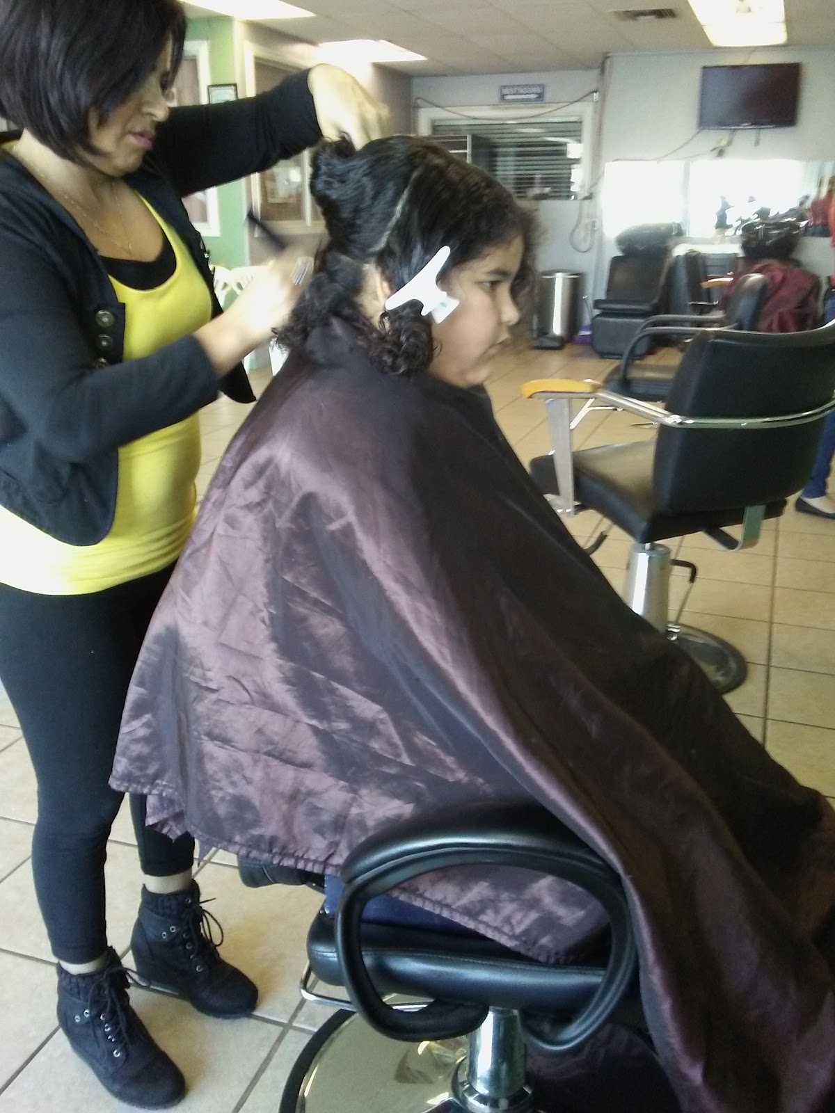 El Y Ella Beauty Salon