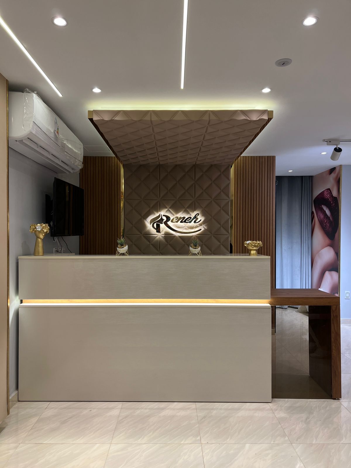 Reneh Beauty Center