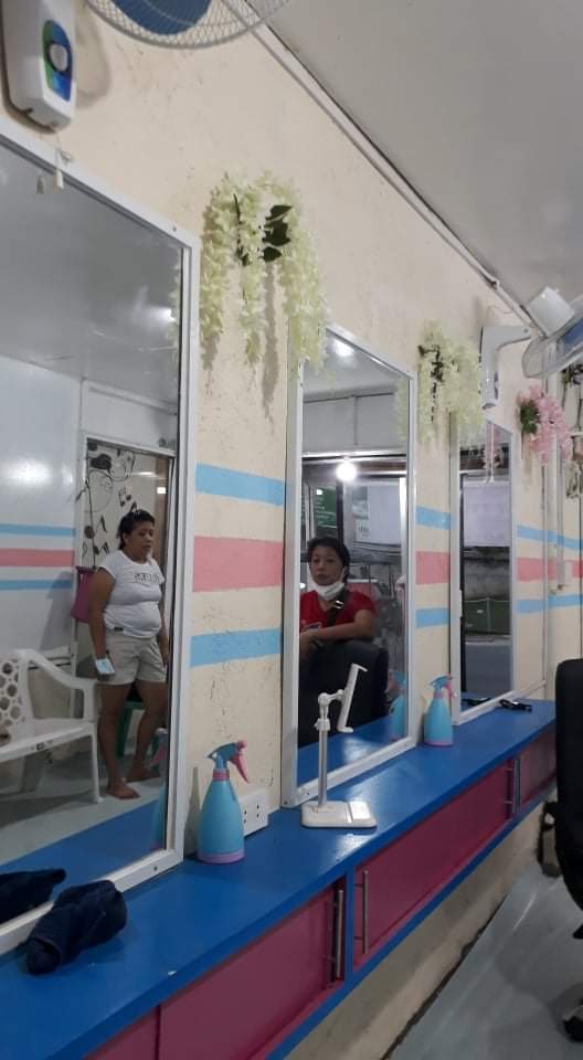 Ellen and Jen Beauty Salon