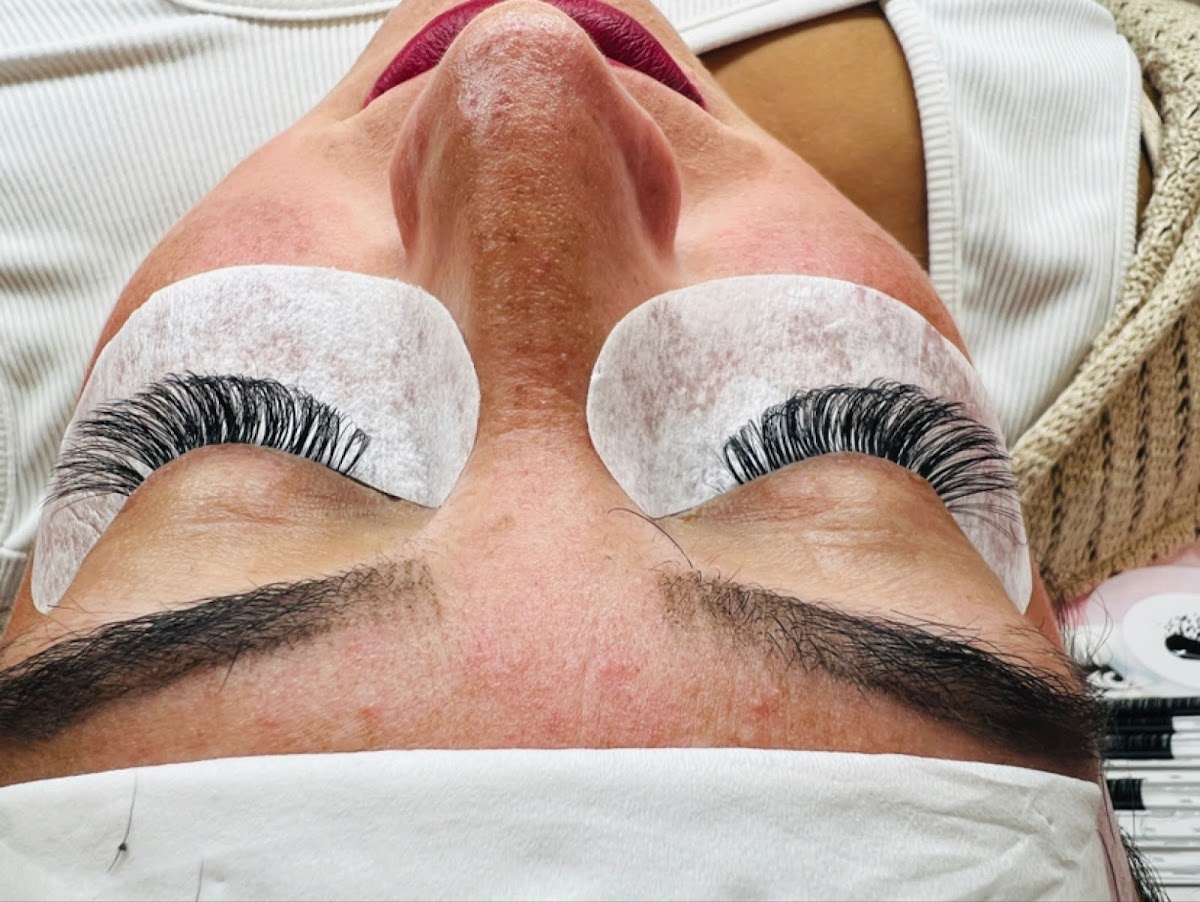 Lash Pro & Eyeyo Eyelash Studio