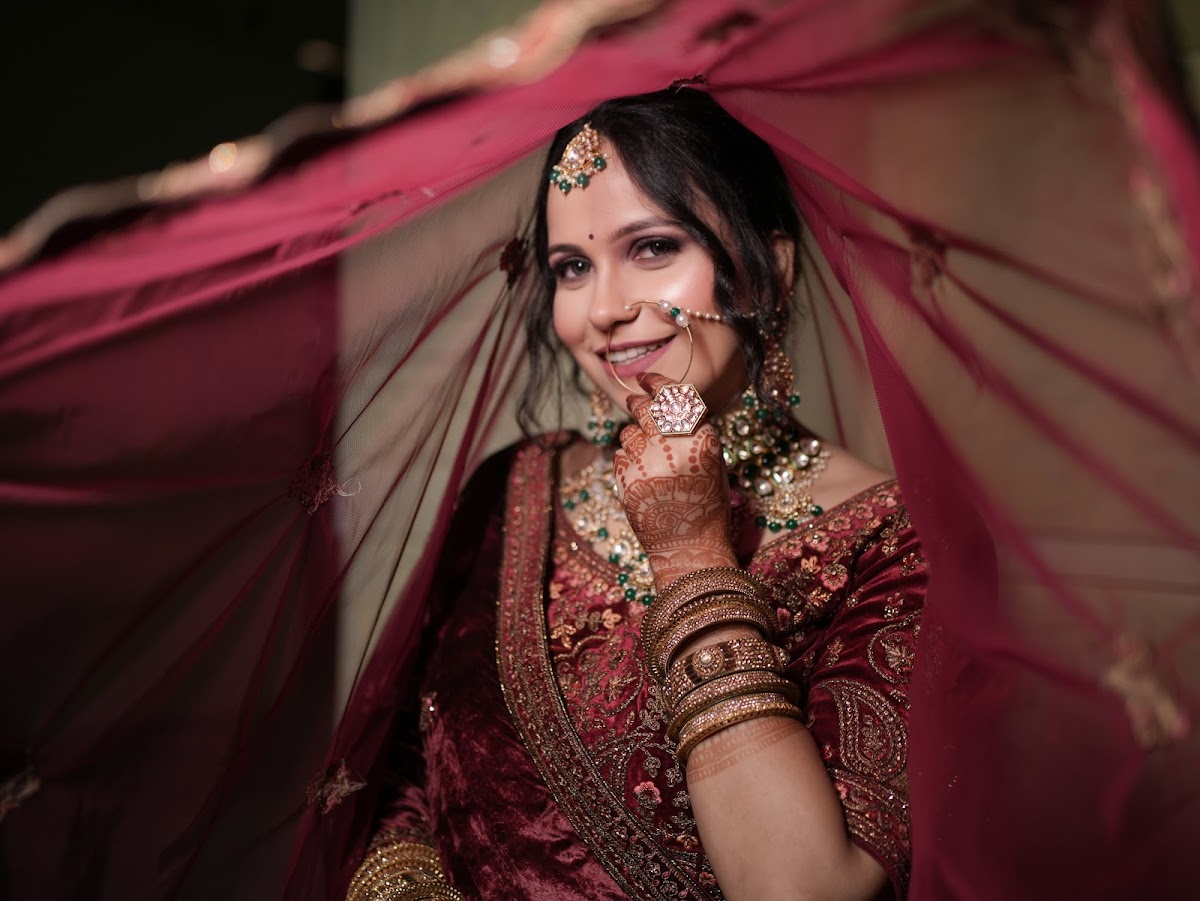 R R makeup studio and salon