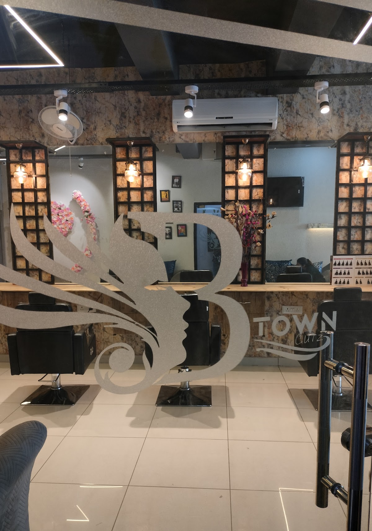 B Town Cutz Salon