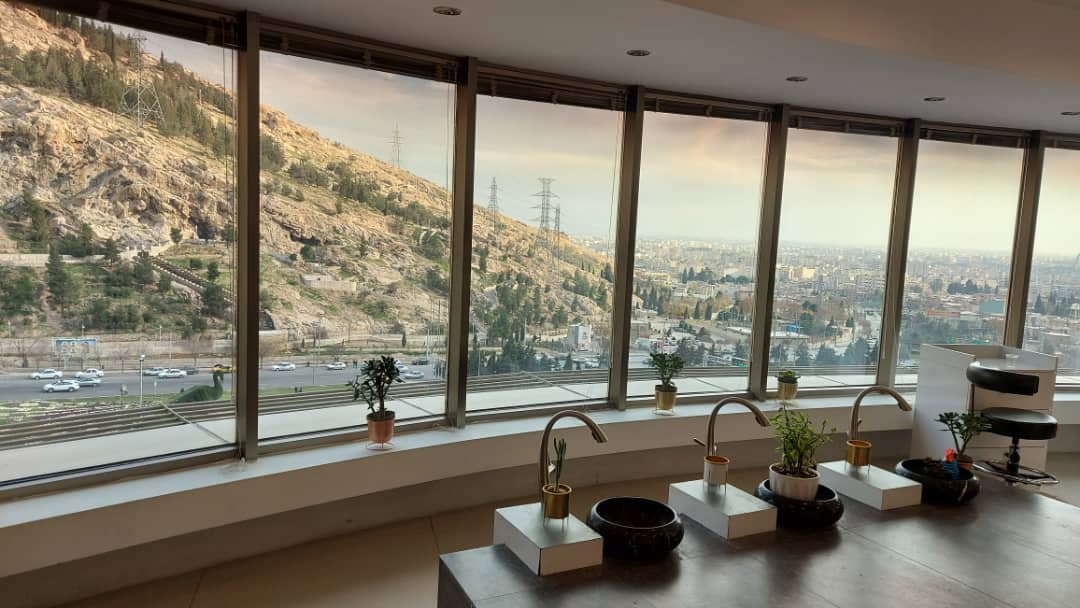 Leila Hosseini Panah Beauty Salon
