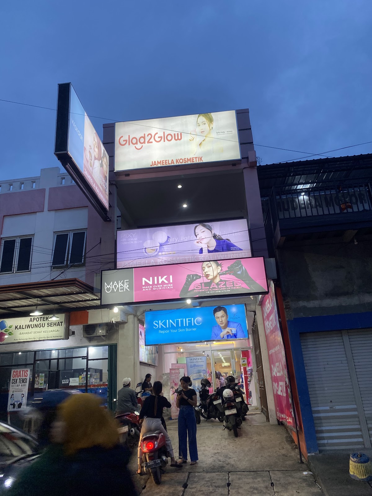 Jameela Kaliwungu Skincare and Makeup Shop