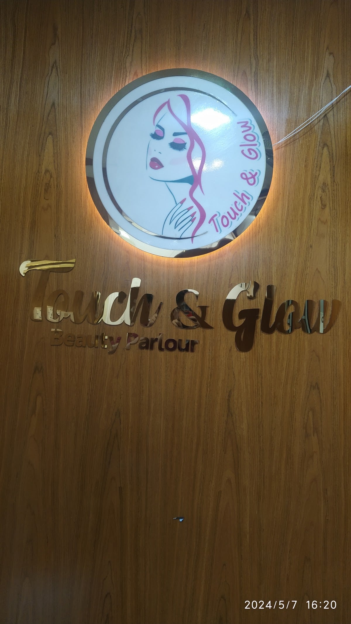Touch & Glow Pabna