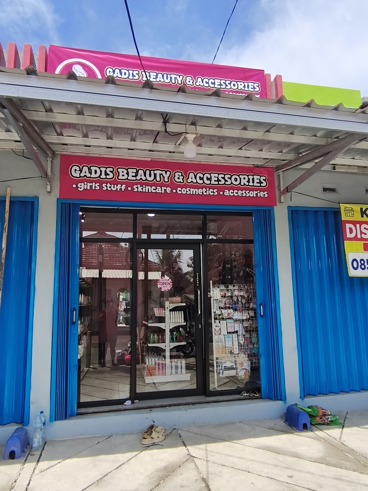 gadis beauty & accessories store