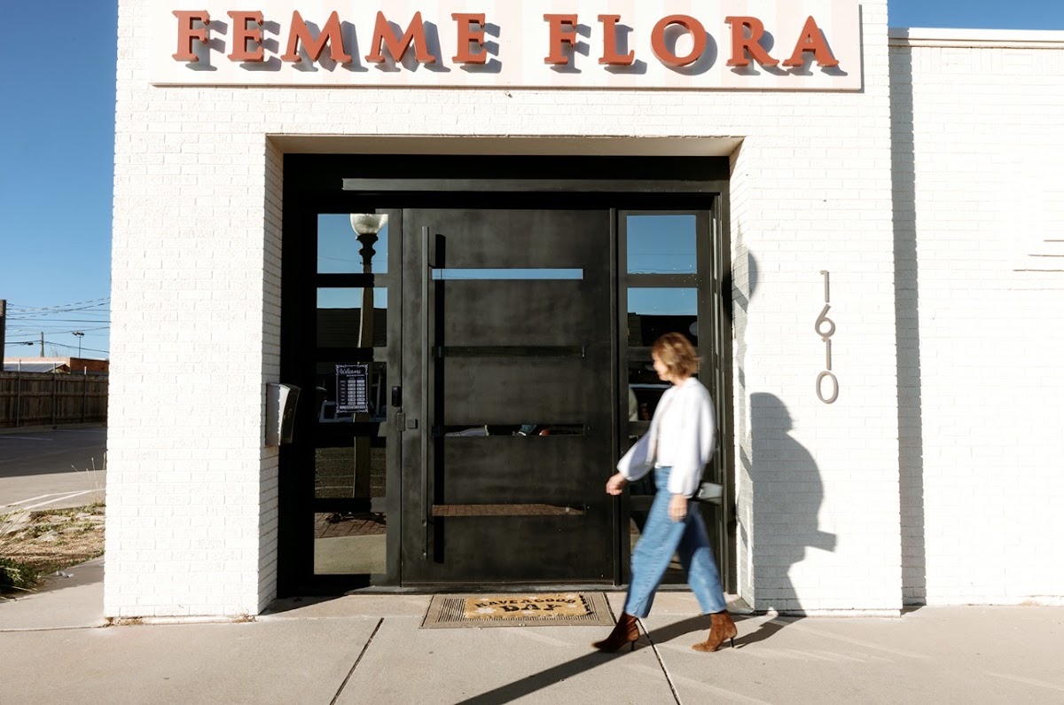 Femme Flora