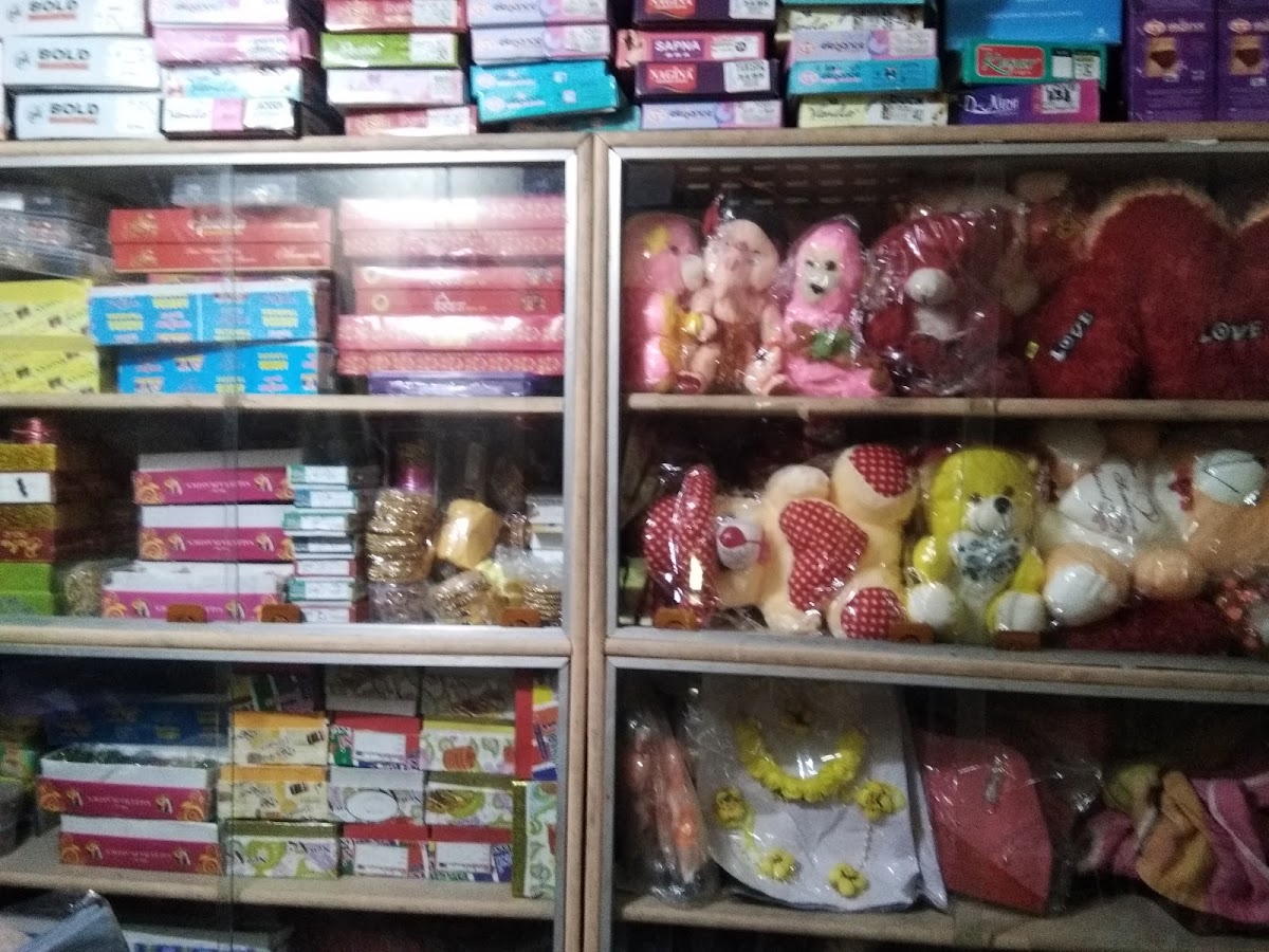 Chandani Beauty Parlor And Cosmetic Store