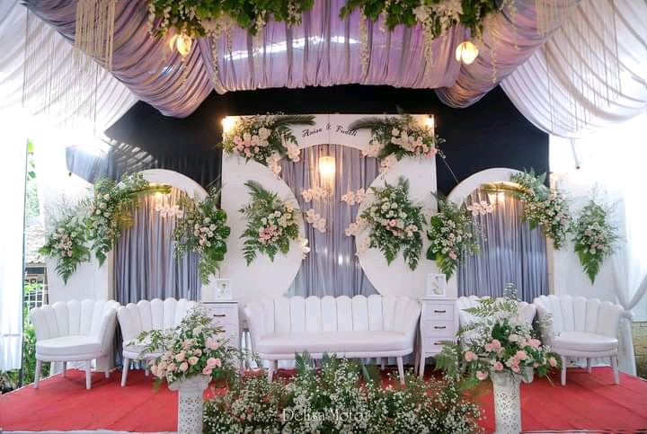 Rumah Rias Pengantin Aura