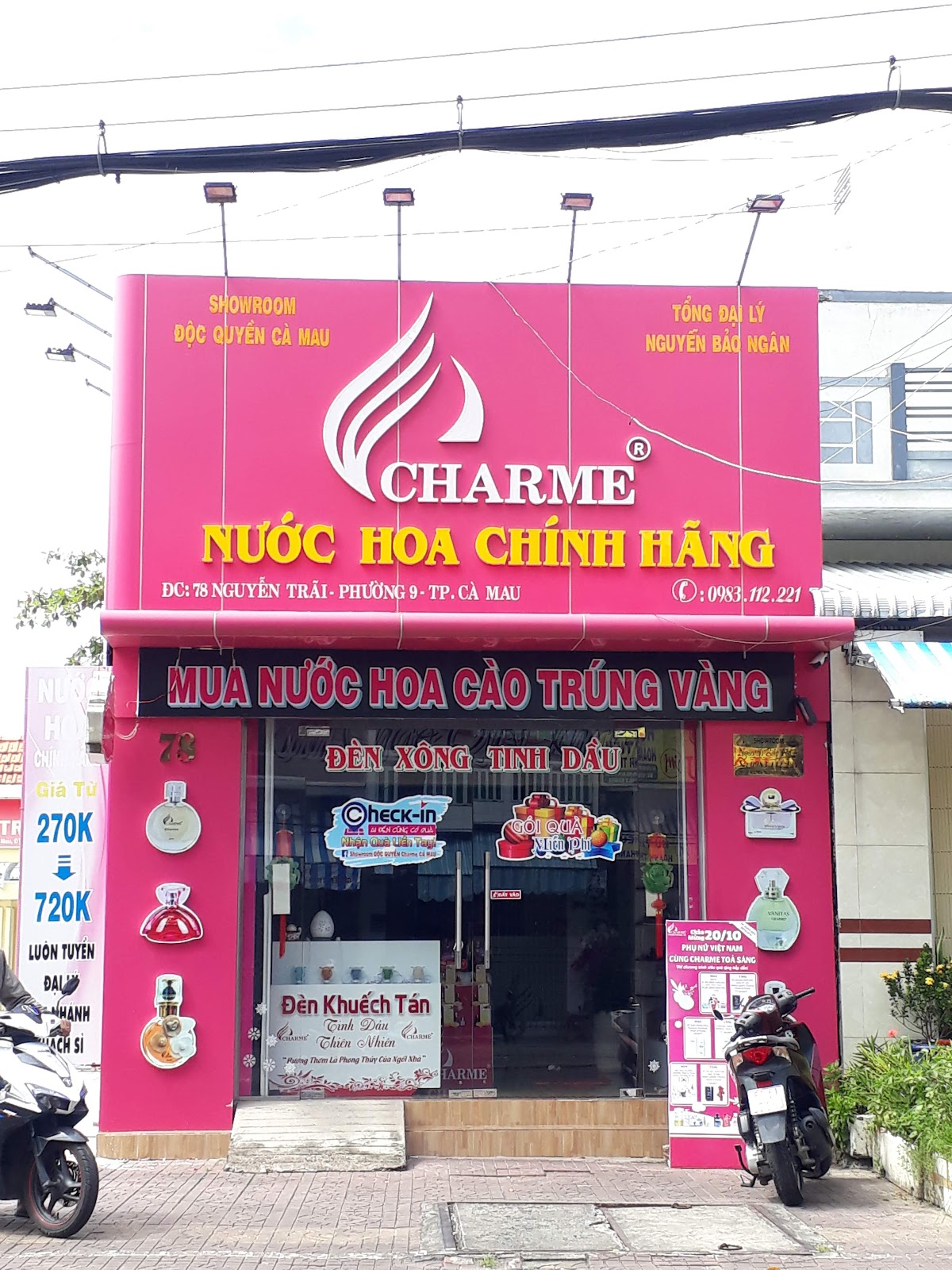 Cua Hang Nuoc Hoa Chinh Hang Charme