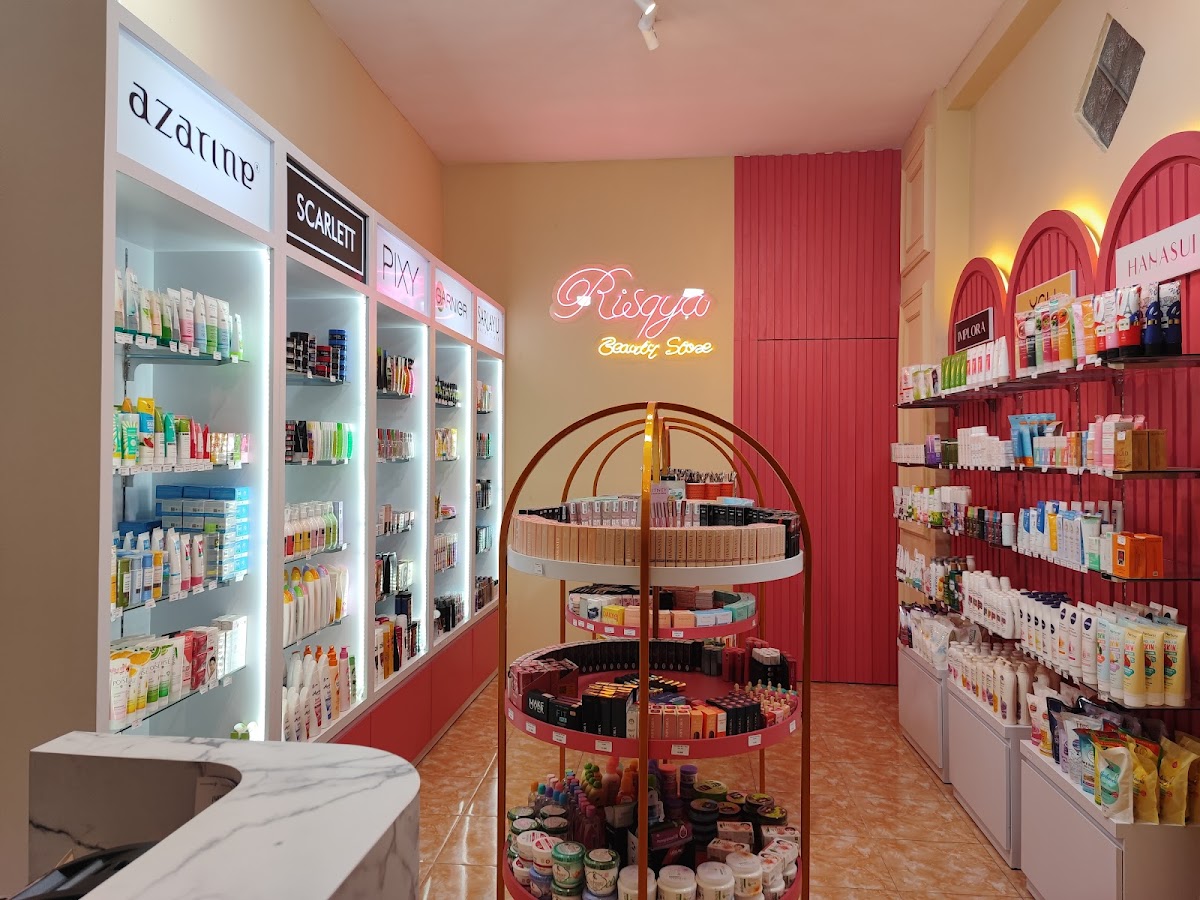 RISQYA BEAUTY STORE