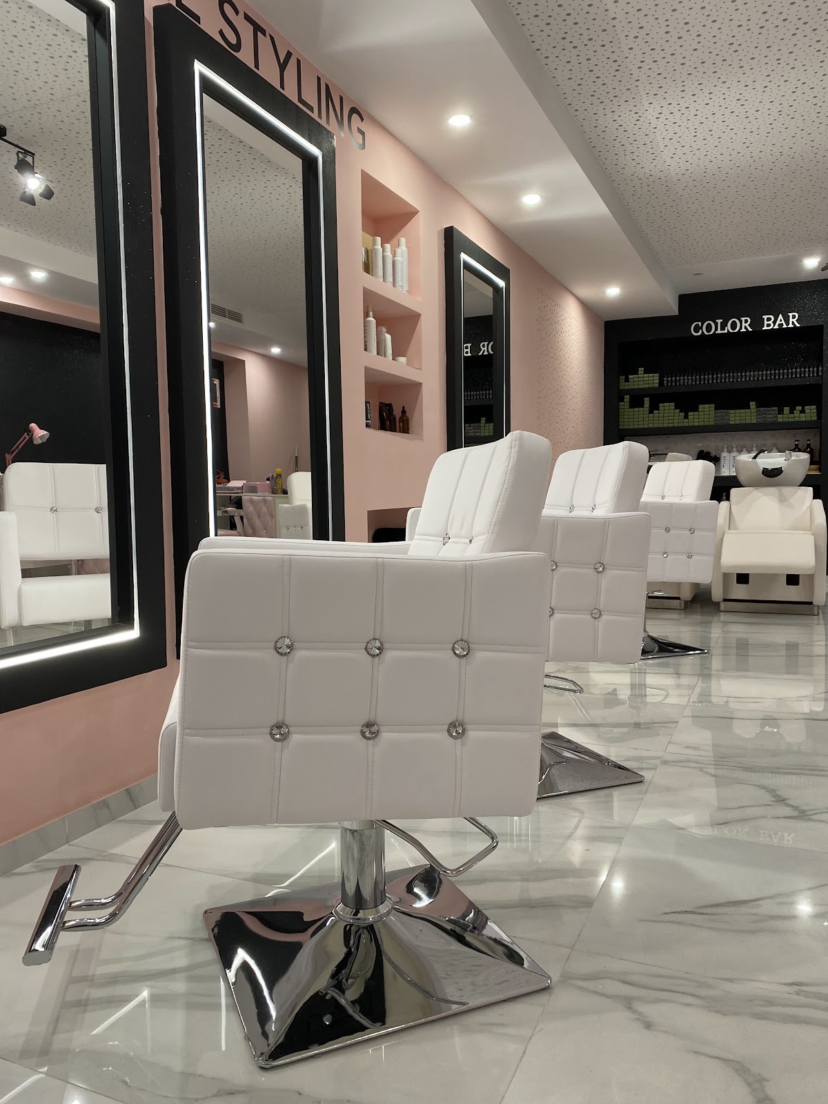 UNIQ BEAUTY & WELLNESS