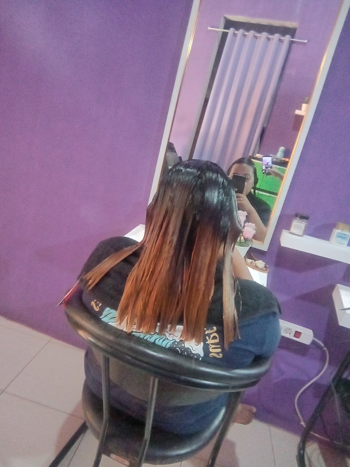 Zelinea salon dan rias pengantin