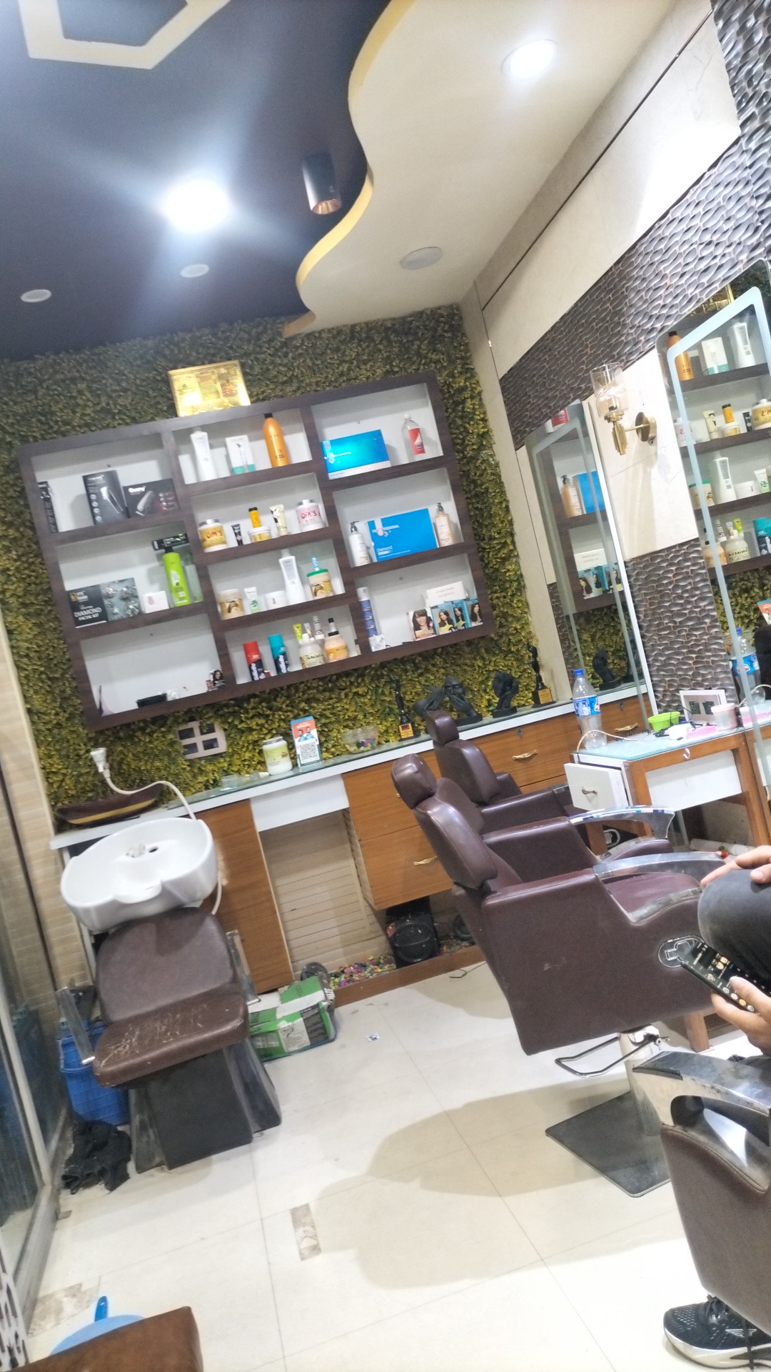 Angel Beauty Parlour
