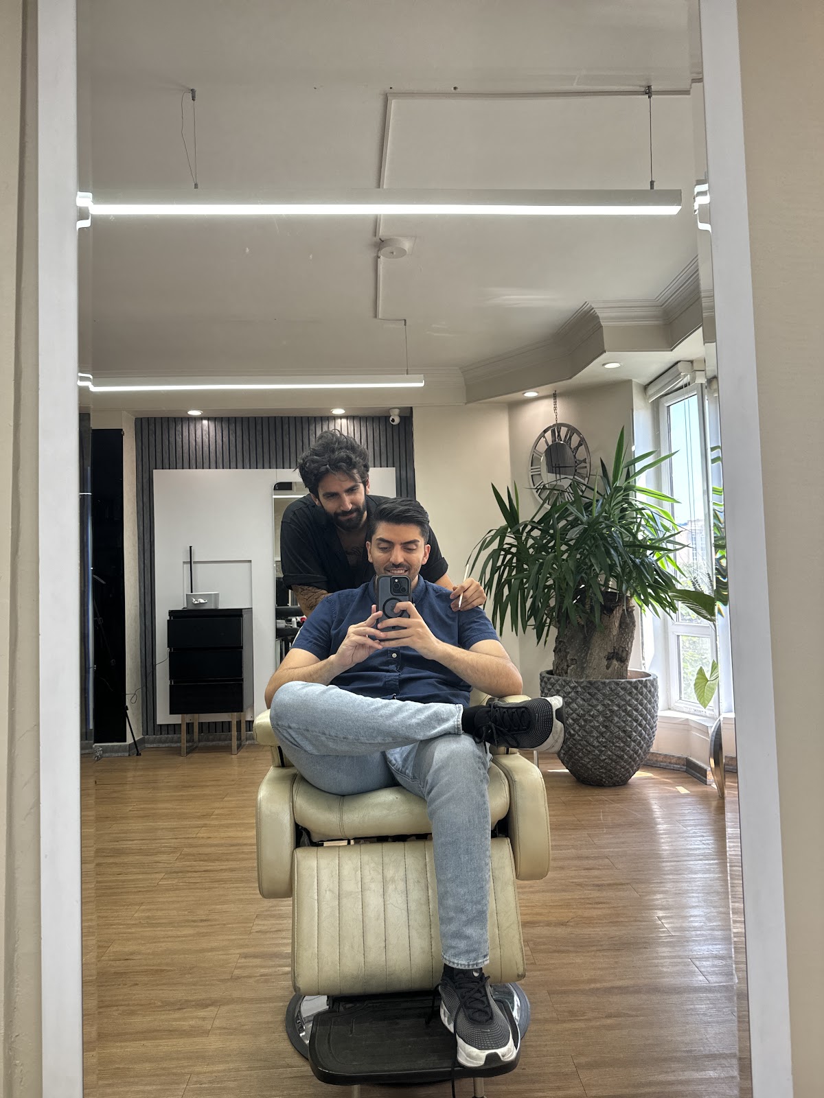 Hamid Bakhshi Mens Salon