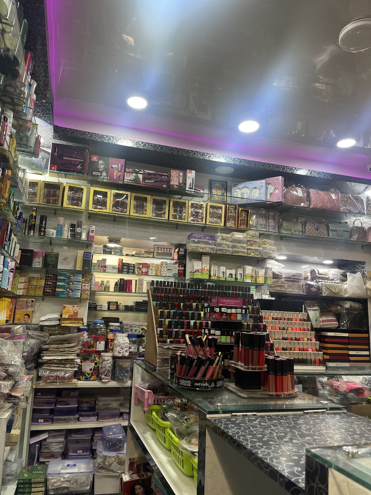 Infinity cosmetic