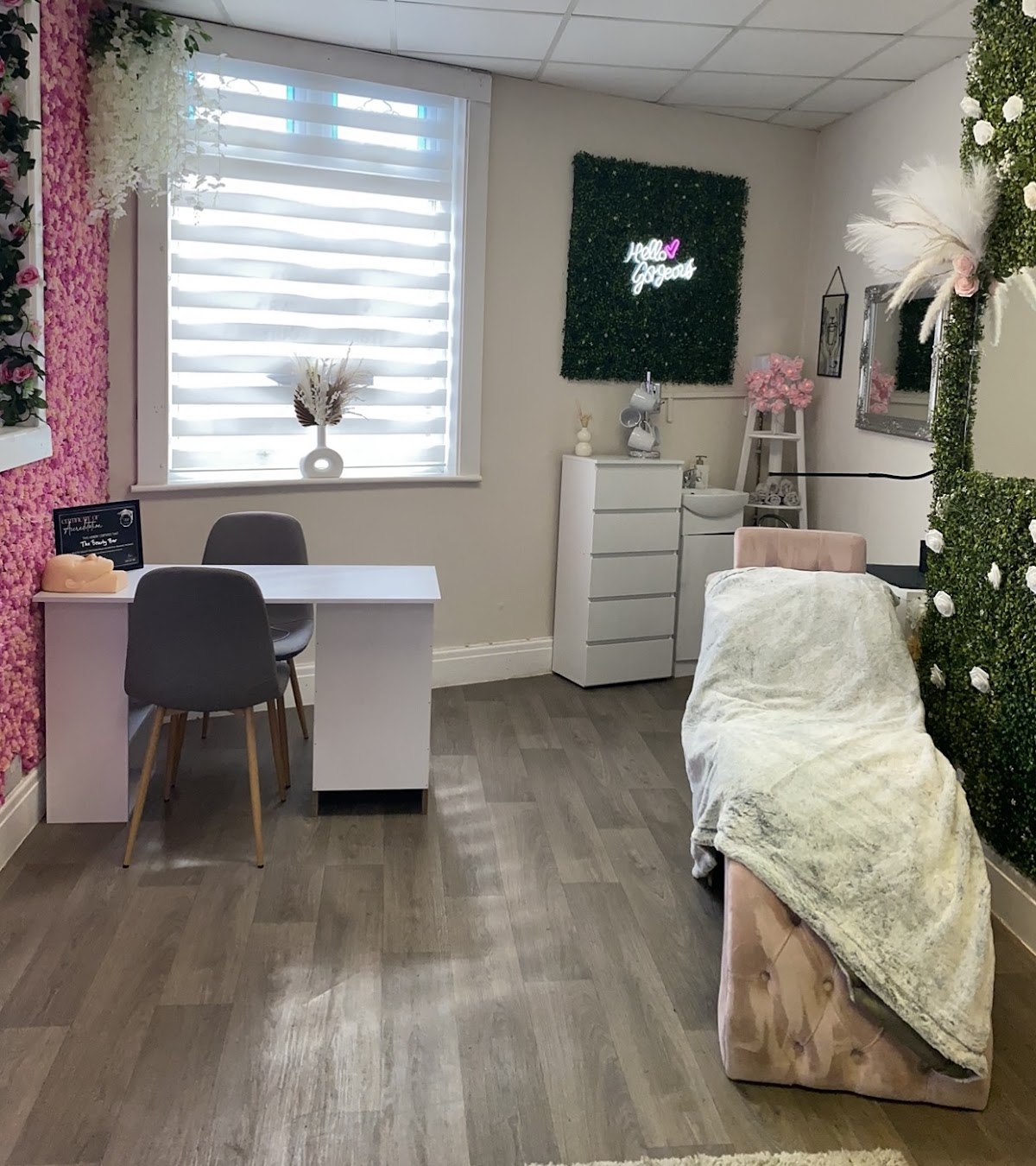 The Beauty and Tanning Studio