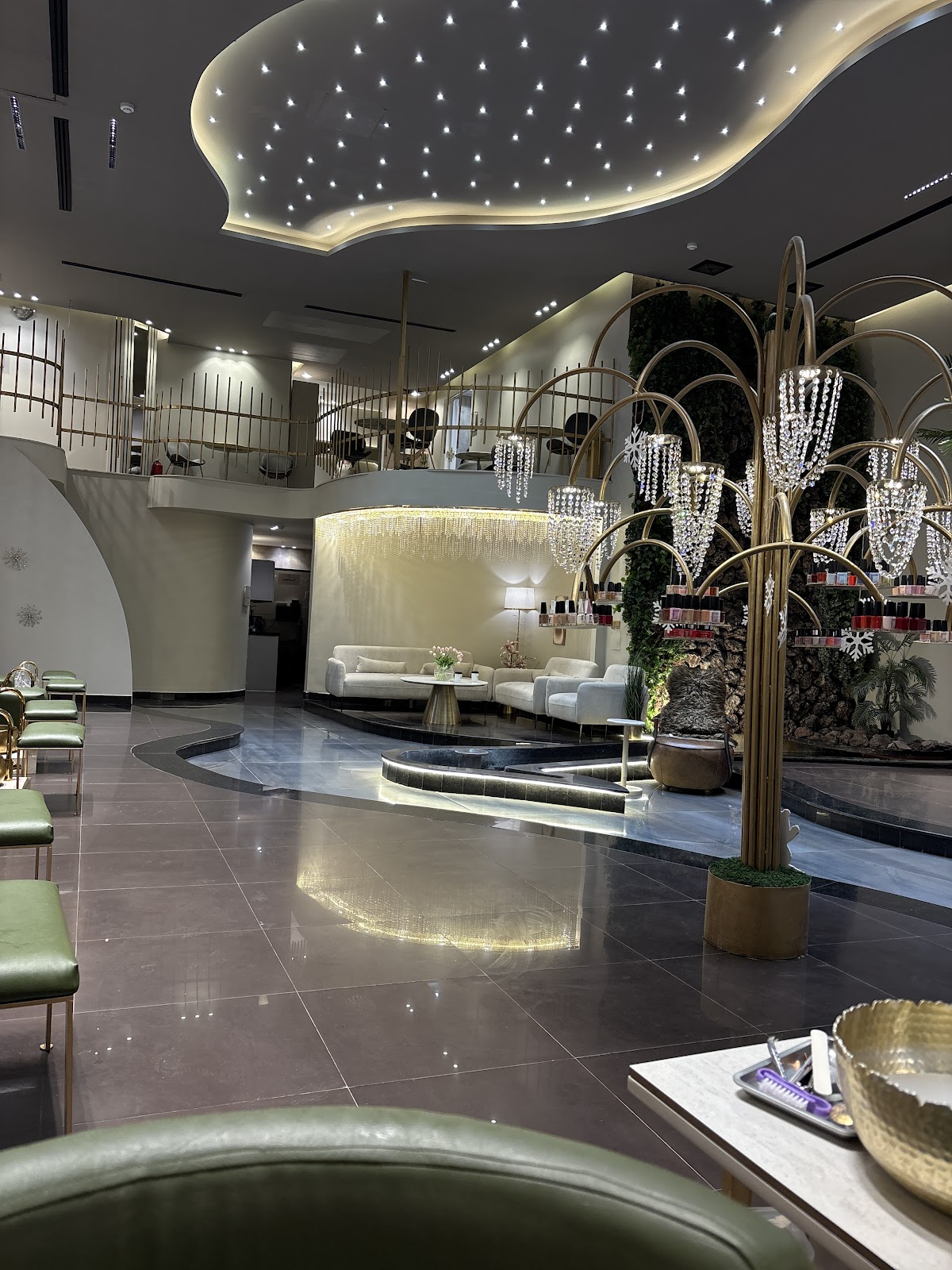 Golden Swan Spa