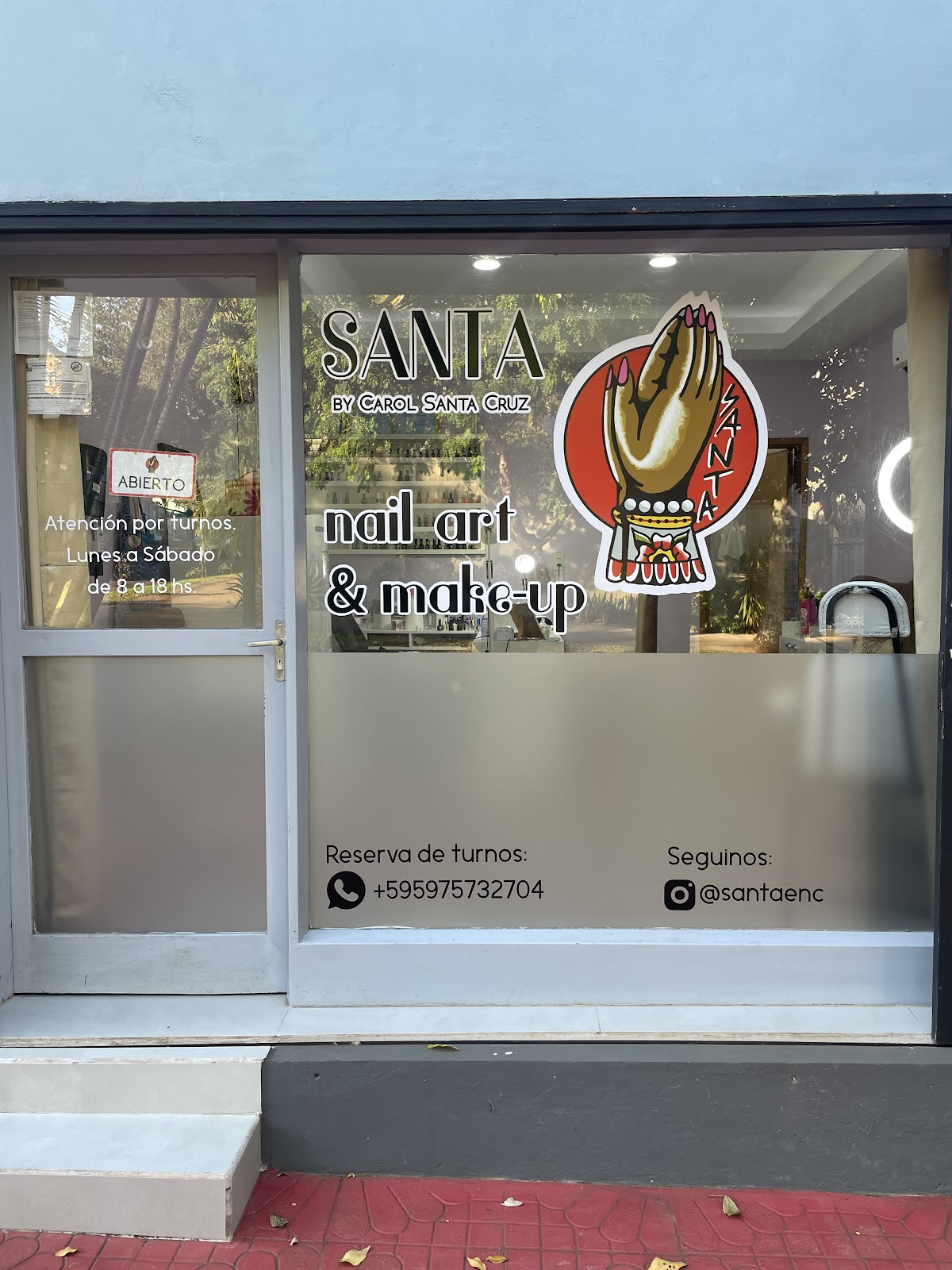 SANTA Nail Art & Make Up