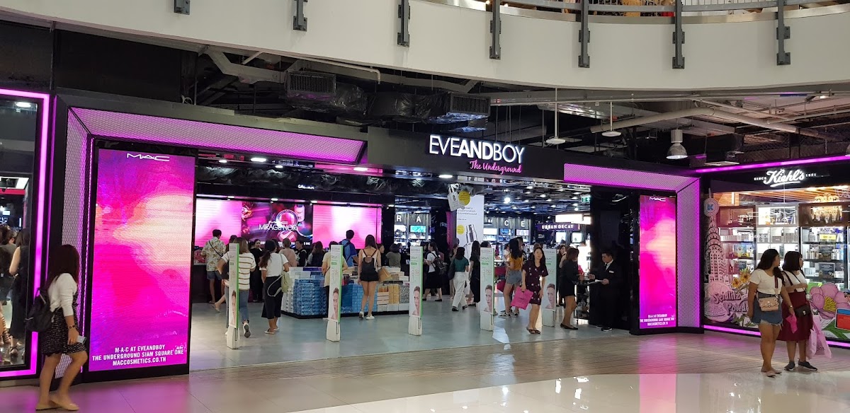 EVEANDBOY The Underground Siam Square One