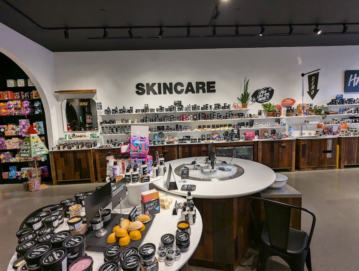Lush Cosmetics Augusta Mall
