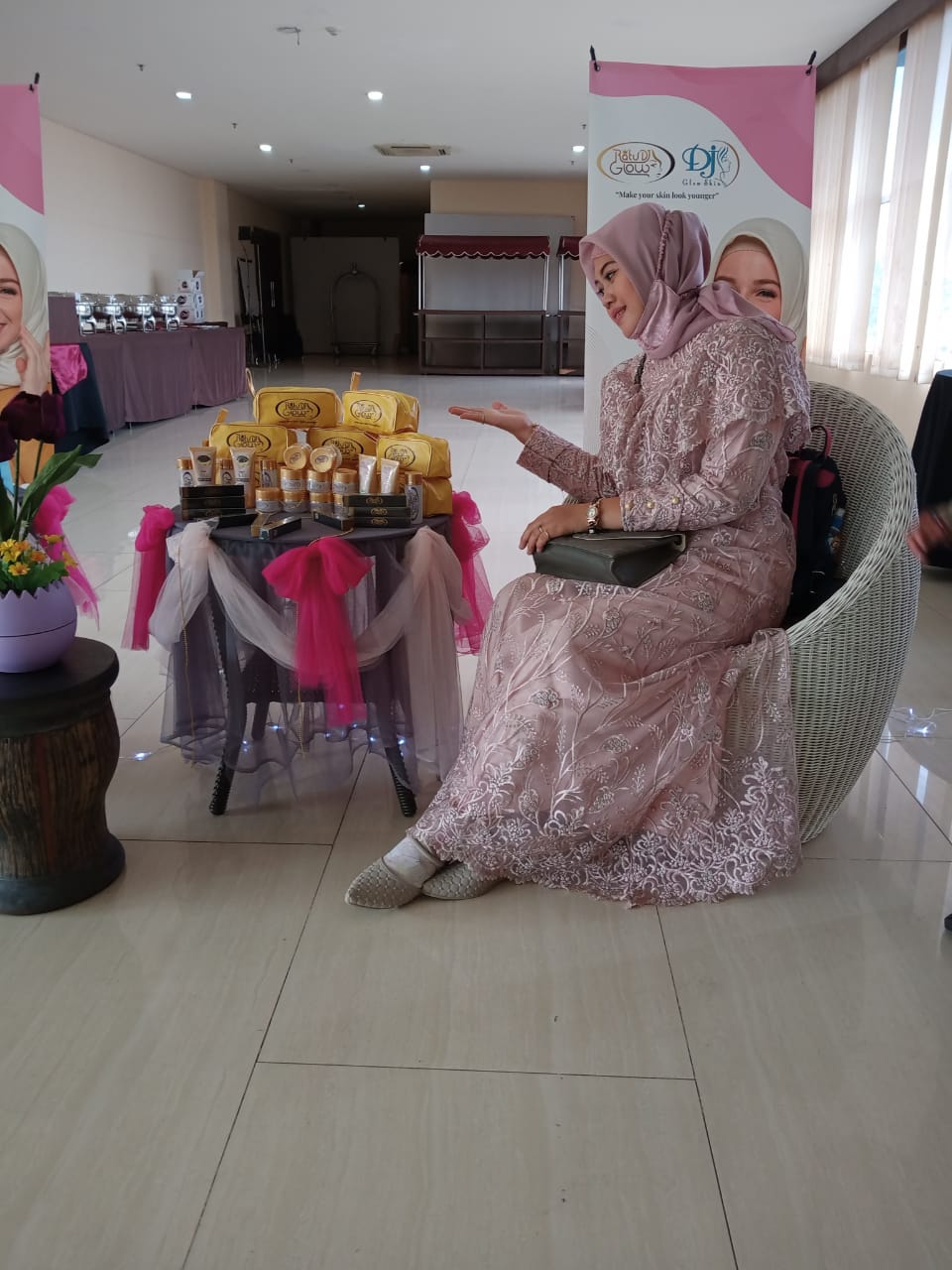 Maia Olshop Ratu DJGlow DJGlowskincare