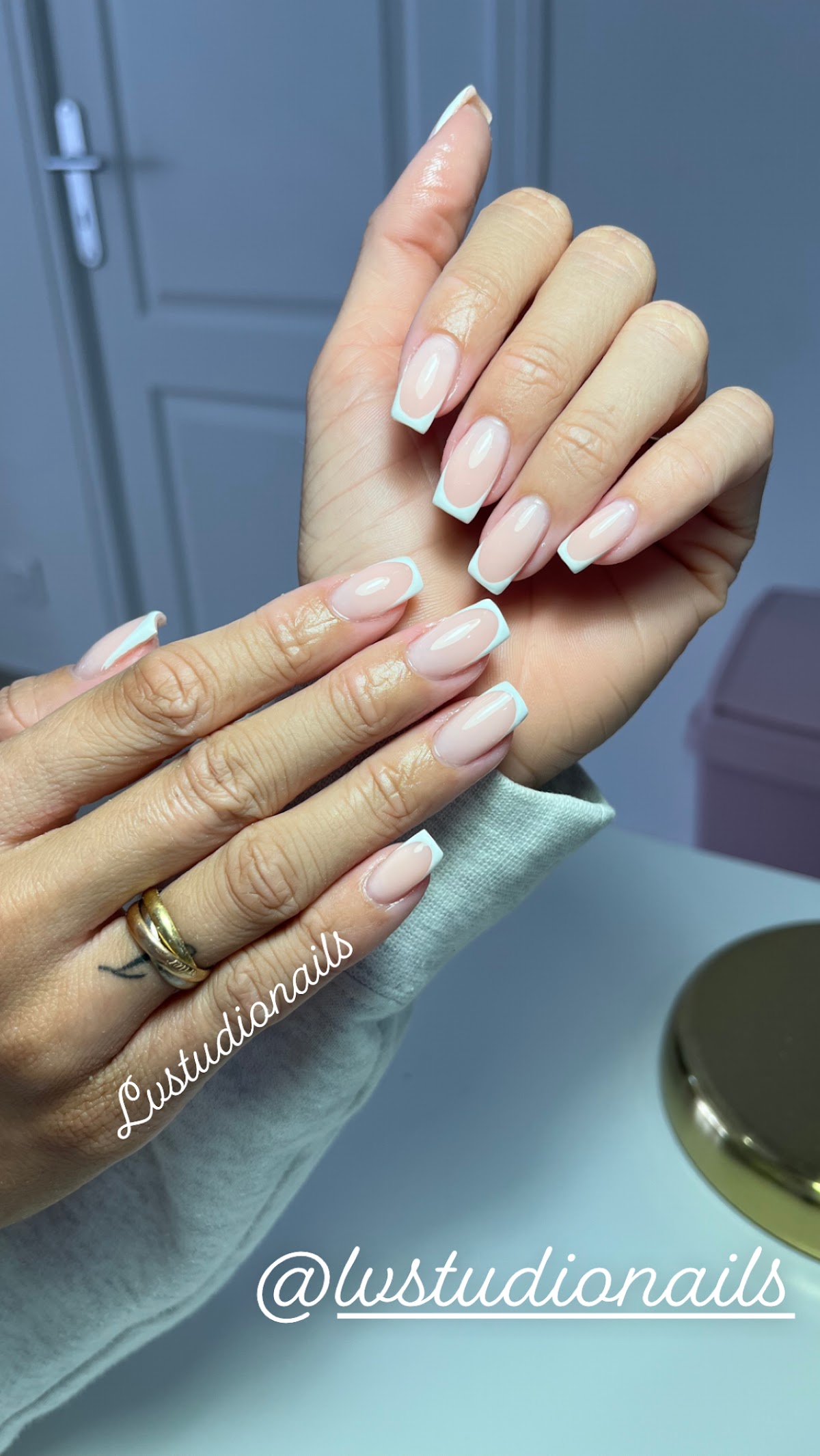 LV STUDIO NAILS