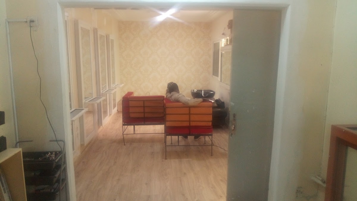 Beauty Parlor Sen Taar