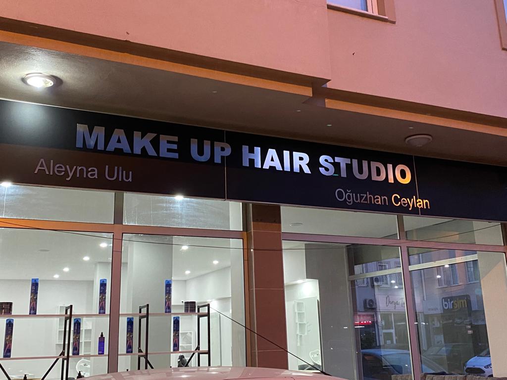 MAKE UP HAIR STUDIO