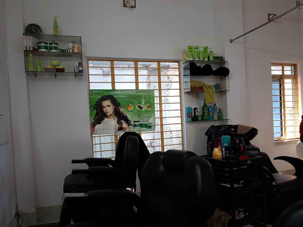 Fashion Zone Unisex Salon