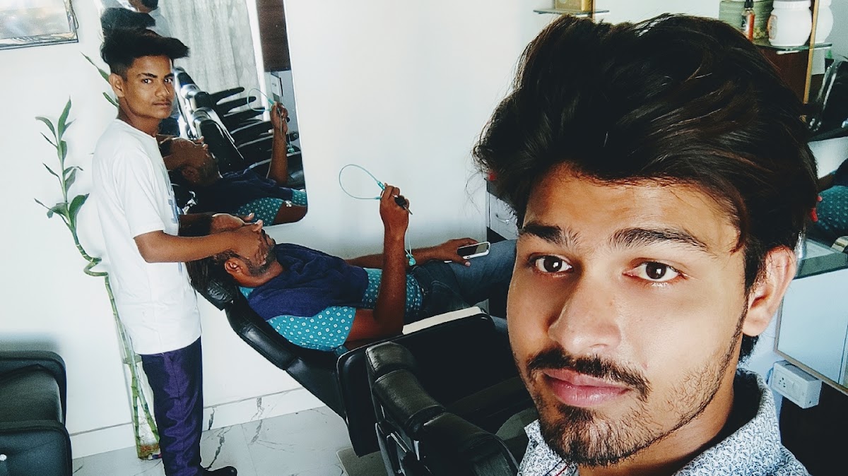Gulshan unisex saloon