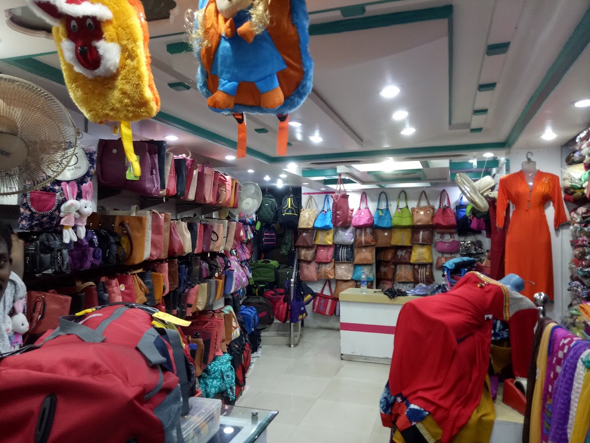 Aiva Ladies Fancy And Beauty Parlour