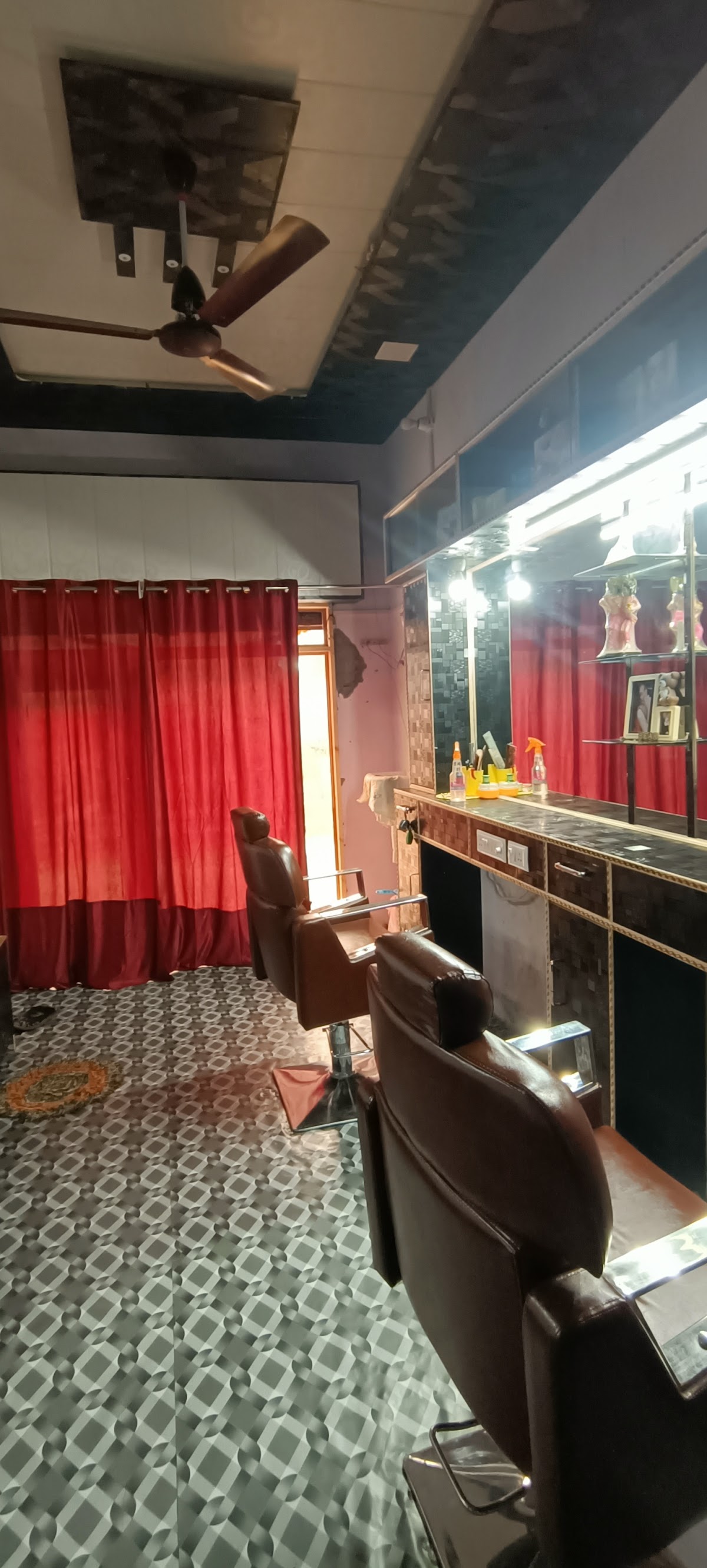 Chhaya Beauty Parlour