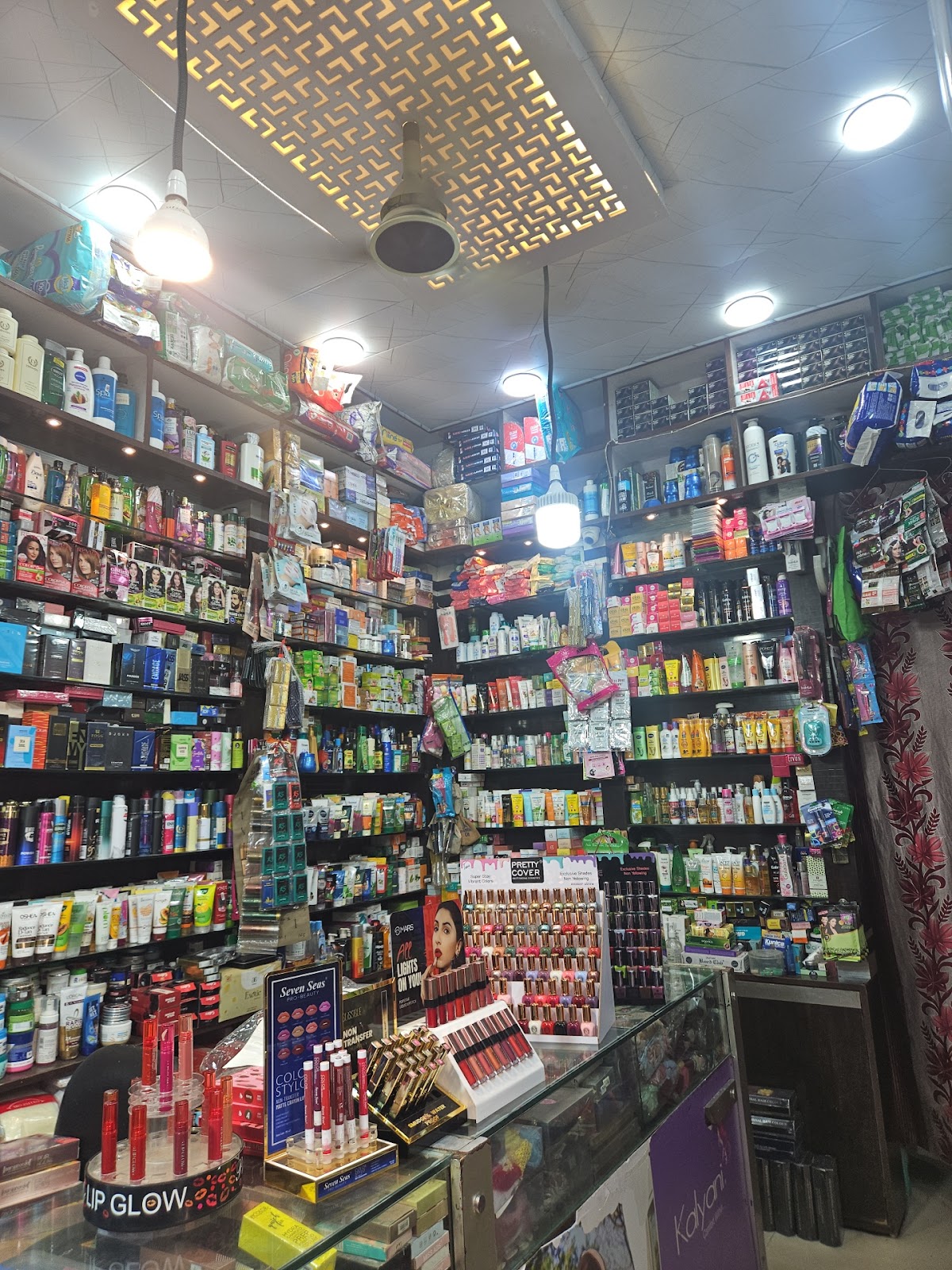 Vasundhra Cosmetic
