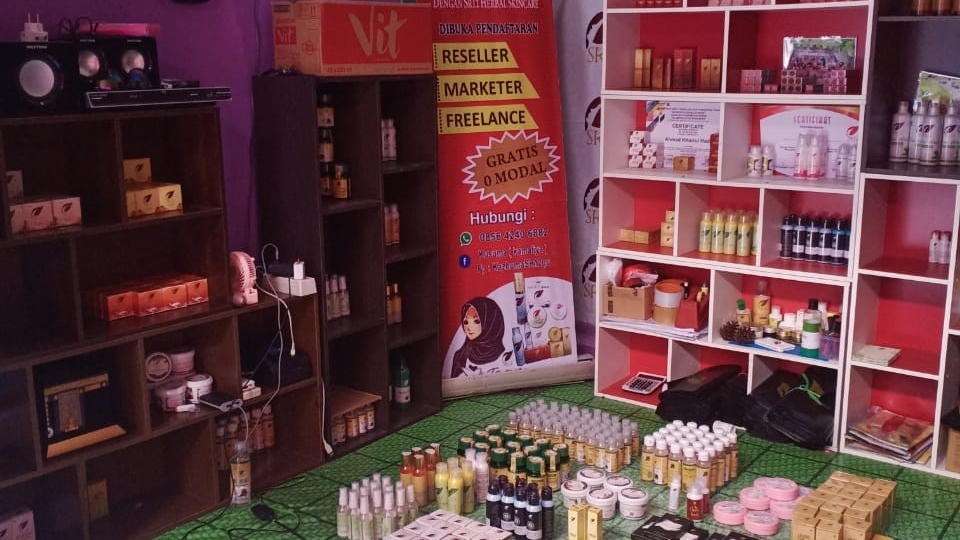 Agen Kosmetik SR12 Kartasura (Kusuma)