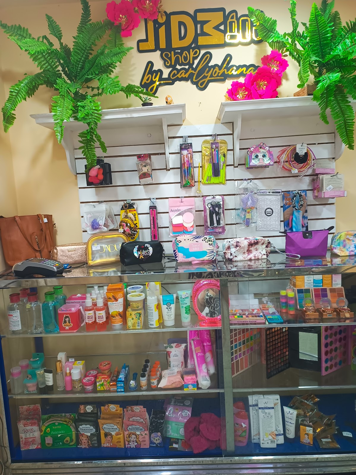 Lidm Shop, C.A Tienda de Maquillaje