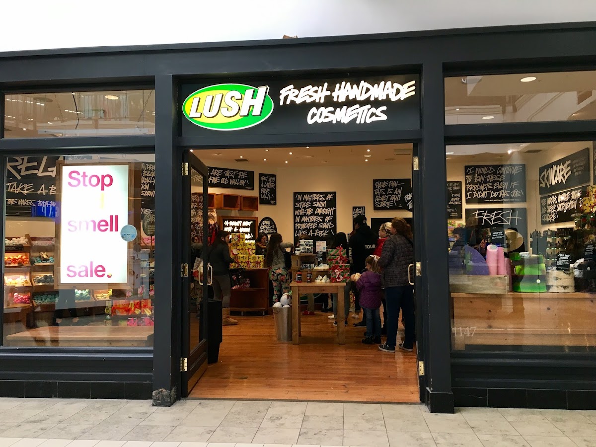 Lush Cosmetics Valley Fair