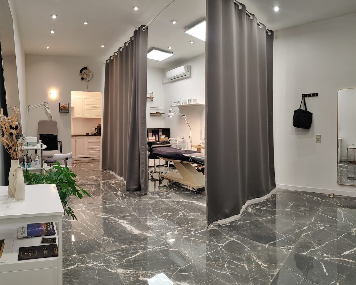 Varda Beauty Room