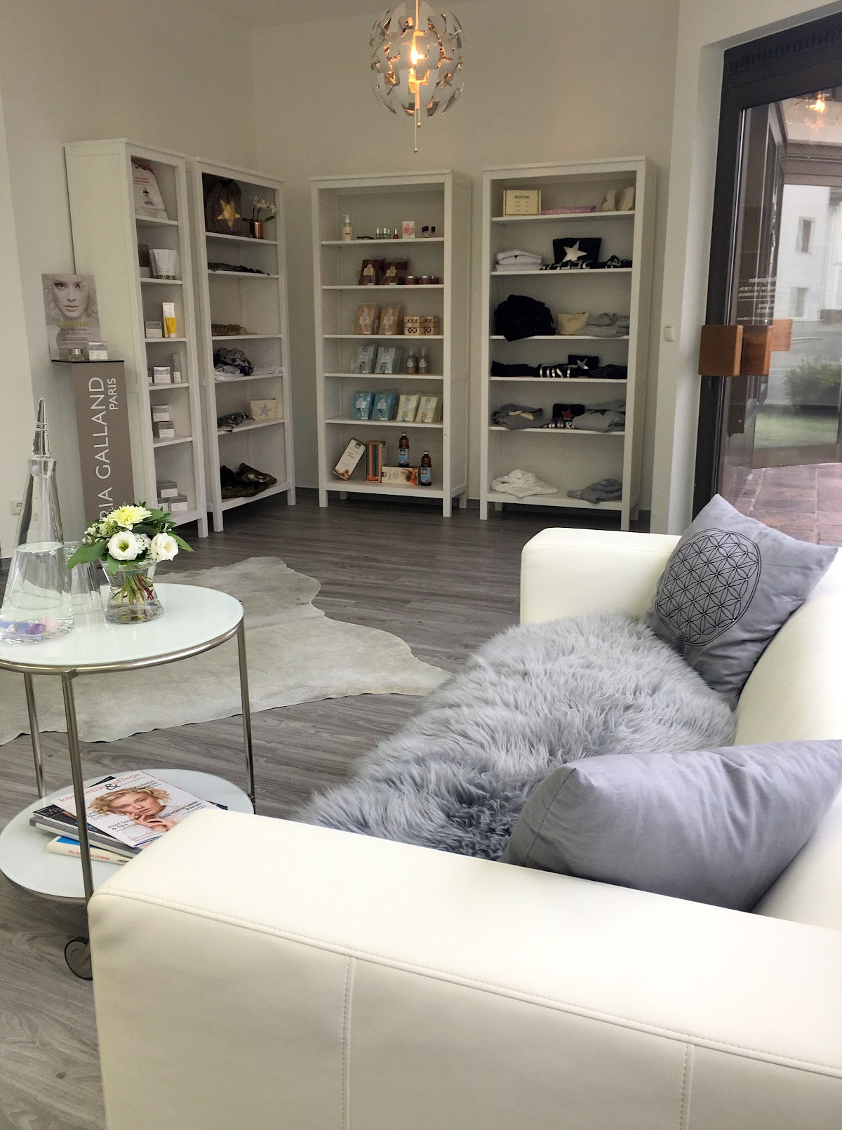 Glow by Simply More Cosmetic & Label BERGfeel Tatjana Schnug