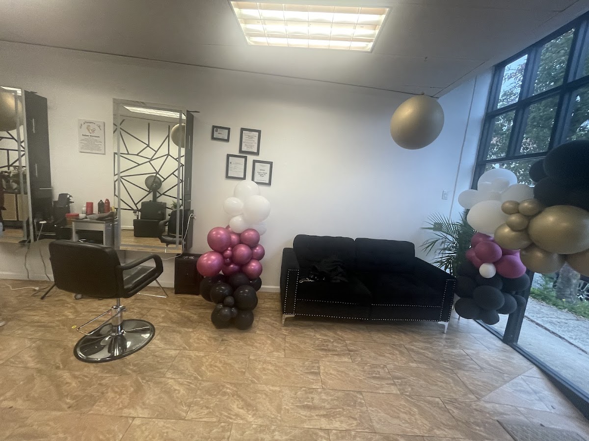 Touche Bénie Beauty Salon