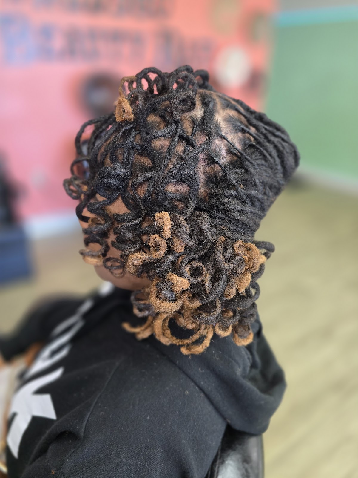 Crowned360 Beauty Bar