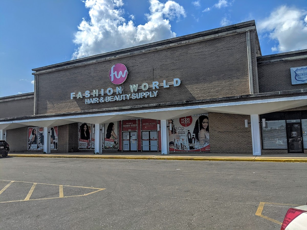 Fashion World On Main St