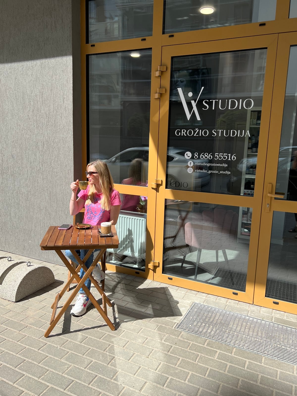 Visstudio grožio studija