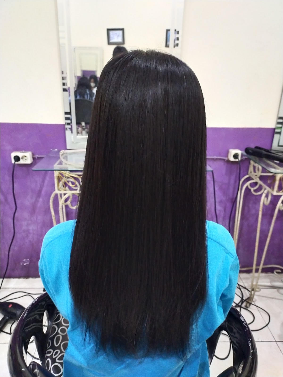 Ari Salon
