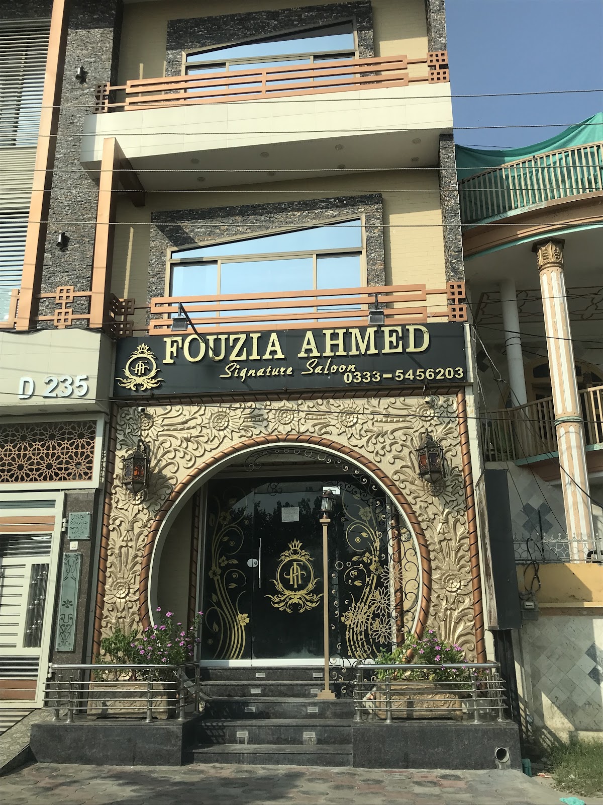 Fouzia Ahmed Signature Saloon