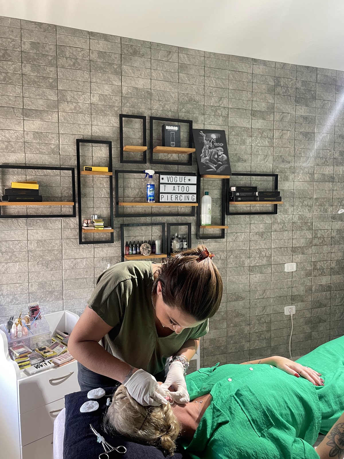 Vogue Coiffure & Esthetique
