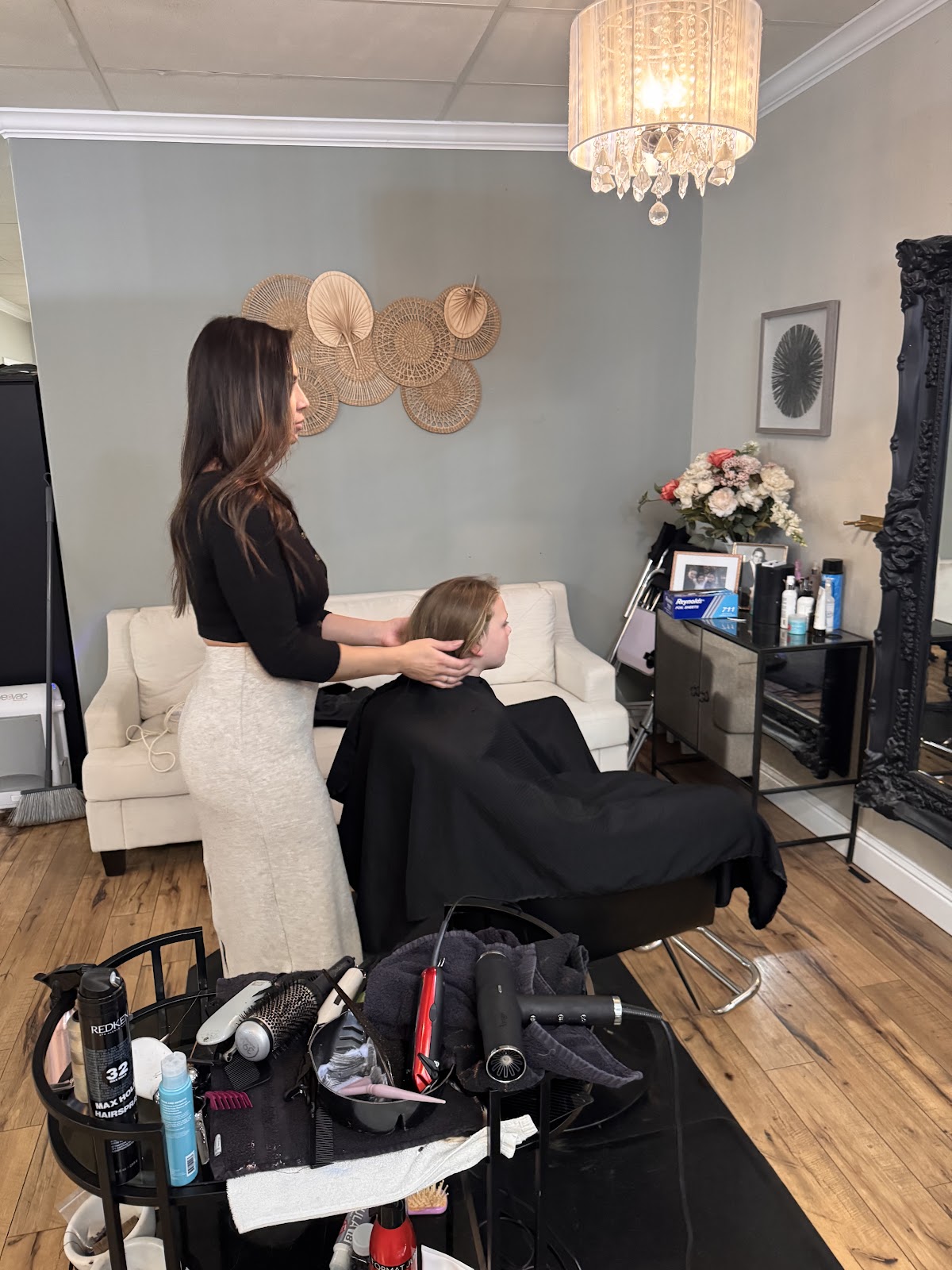 Lavish Salon & Artistry