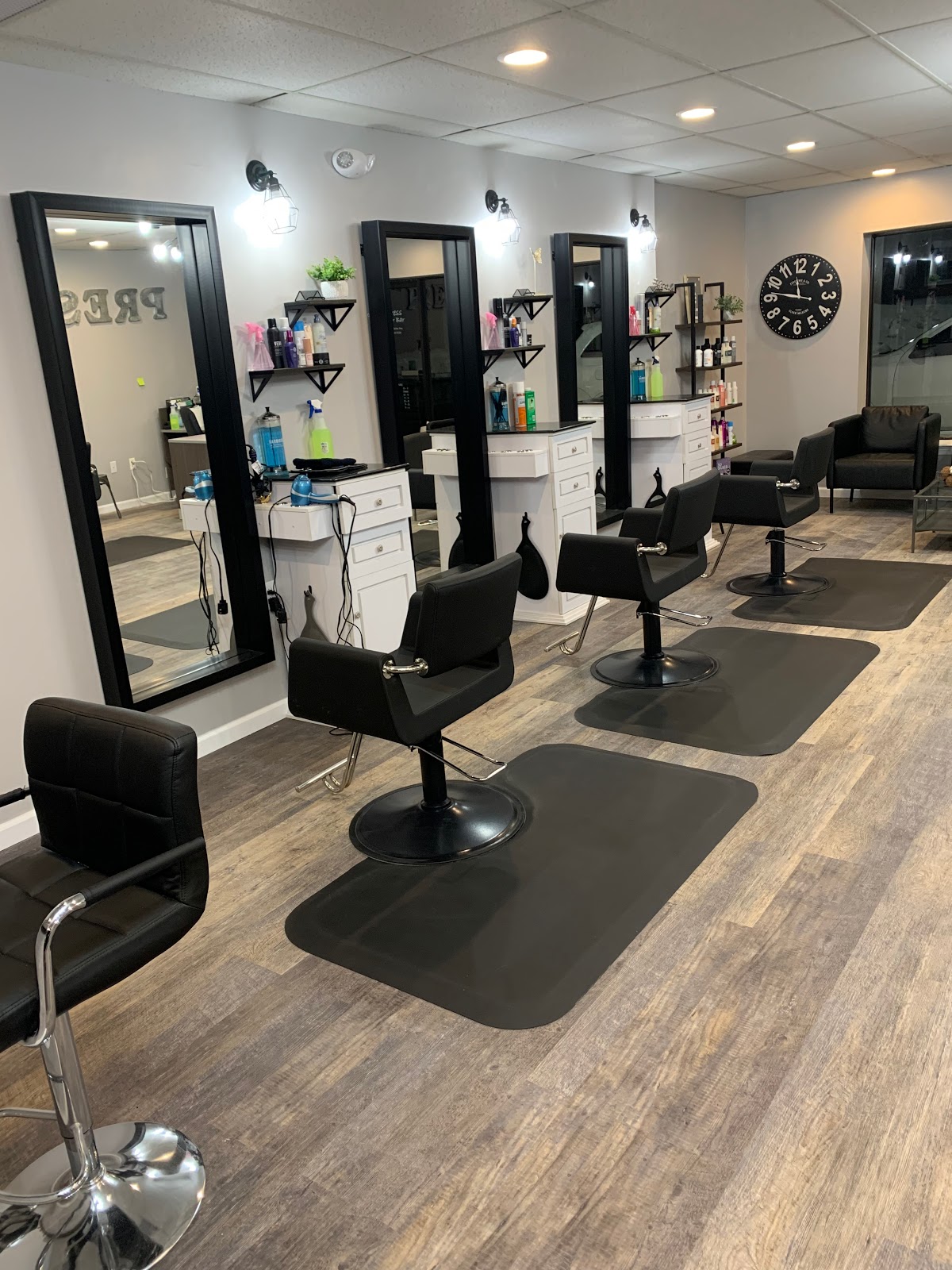Press Hair Bar