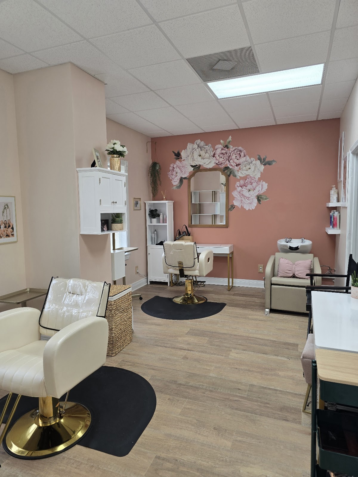 Airbrush and Glow Beauty Bar + Spa